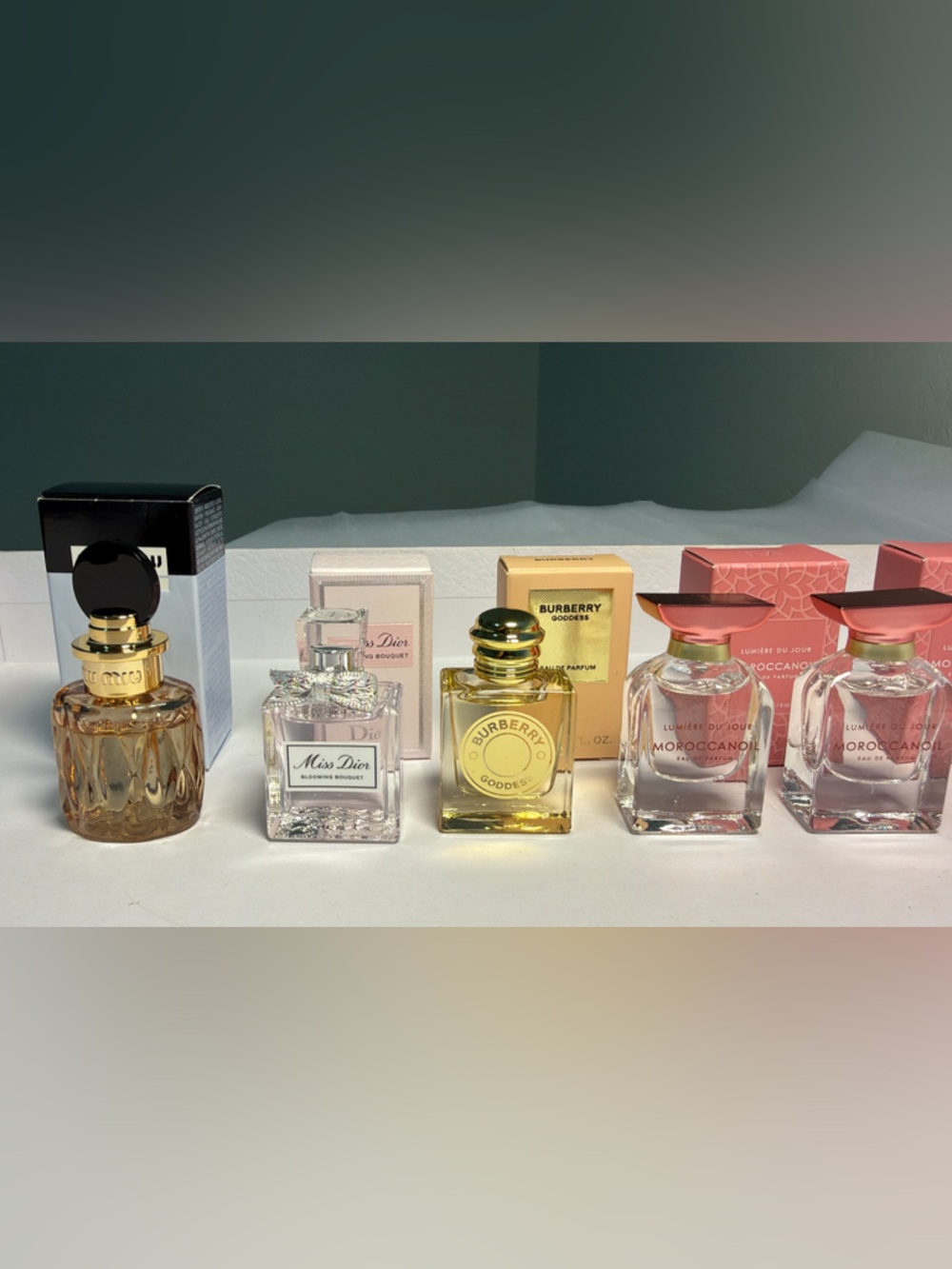New,unused and authentic Mini assorted Perfumee@@Set Limited Edition/ mini size - Picture 2 of 4